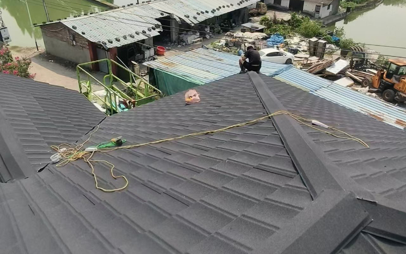新中式别墅屋顶新宠 &mdash;&mdash; 彩石金属瓦​